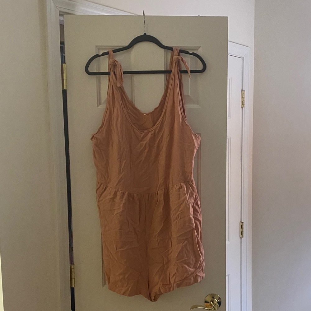 Women's Peach Sleeveless Romper
